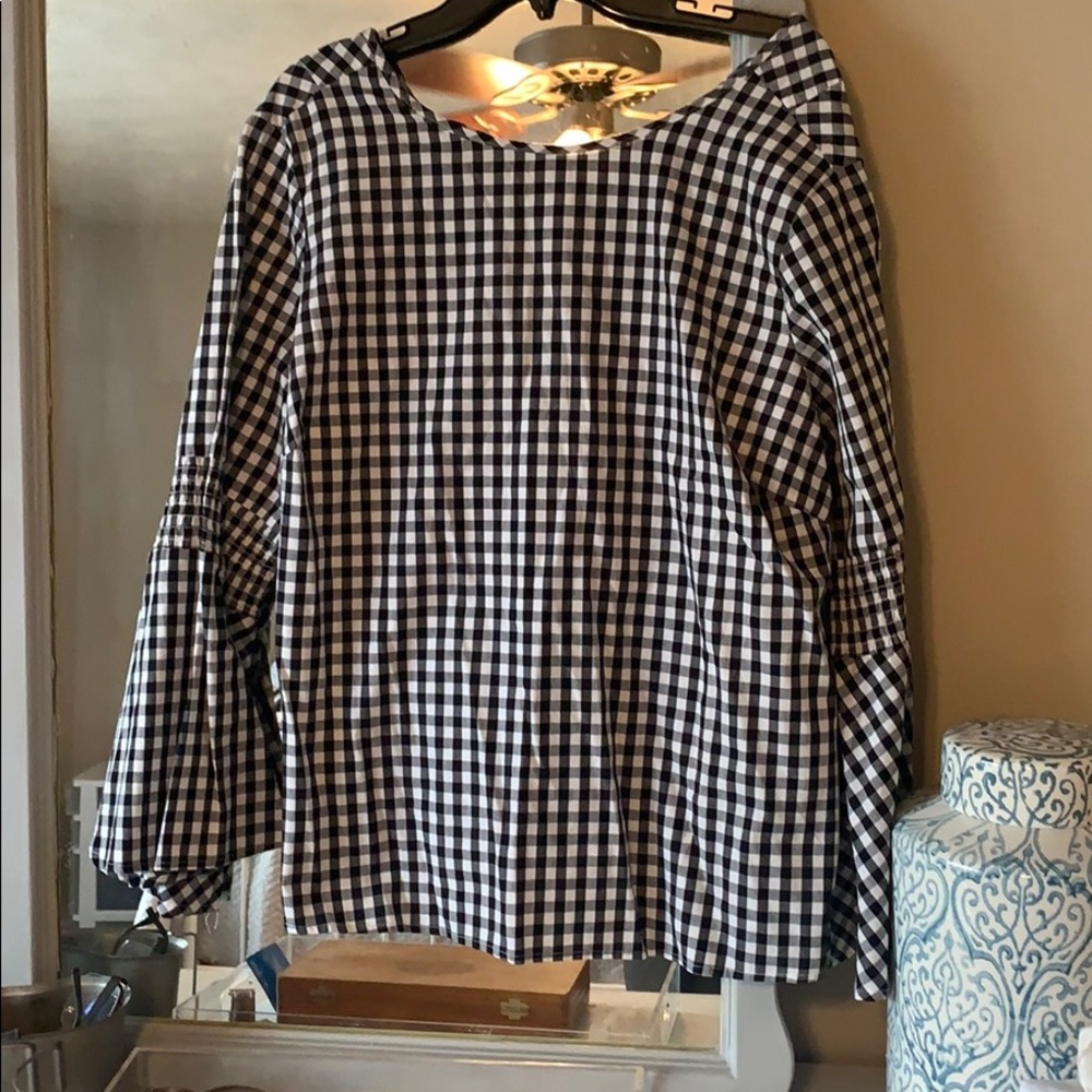Bell sleeve black and white gingham pattern